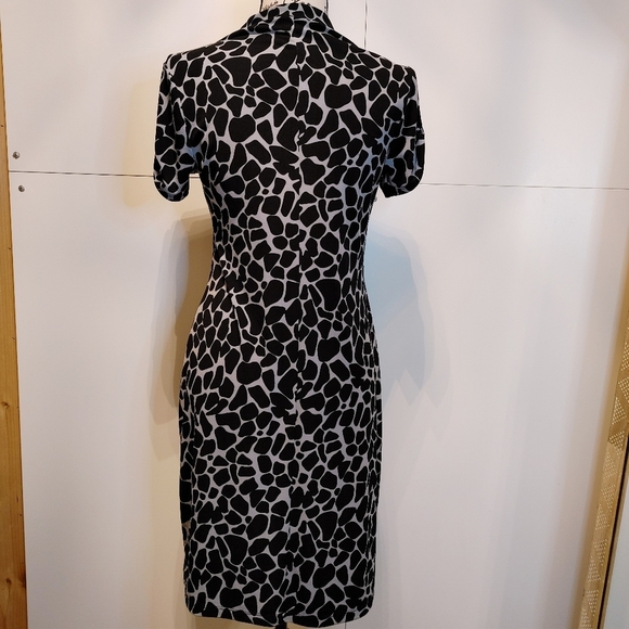 Enfocus Studio Animal Print Dress Size 8 Black Gray Button Front Casual Work - Picture 8 of 9